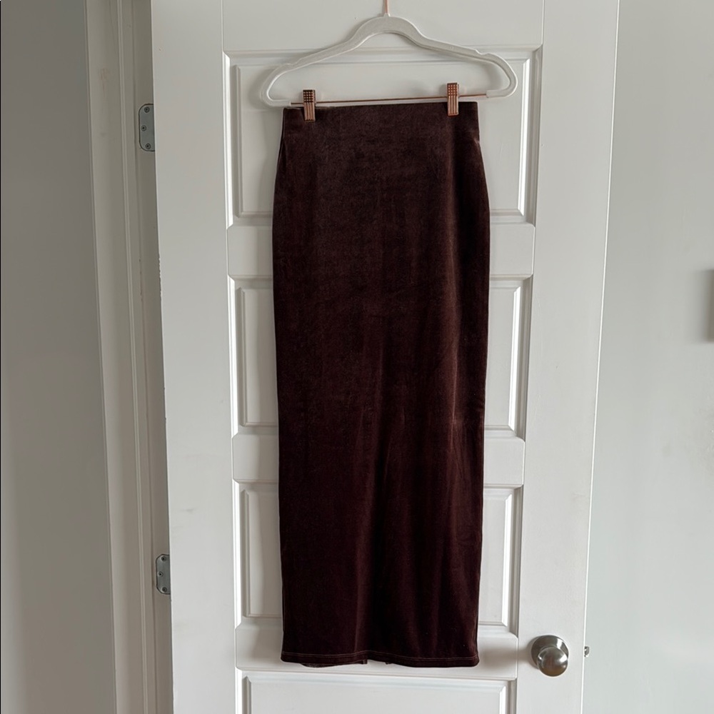 Elegant Brown Velvet Skirt
